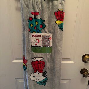 Peanuts Snoopy Puffer Jacket Woodstock Puffy Coat Soft Throw Blanket NWT 50x70”